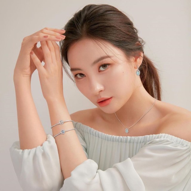 Makeus Entertainment Siap Tempuh Jalur Hukum Untuk Melindungi Sunmi Kumparan Com<script async src=