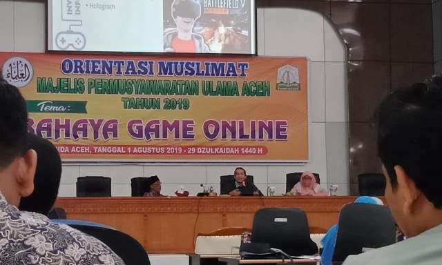 Orientasi Muslimat Majelis Permusyawaratan Ulama (MPU) Aceh tahun 2019 membahas Bahaya Game Online dengan menghadirkan tiga narasumber ahli di bidangnya, Kamis (1/8). Foto: Dok. MPU Aceh