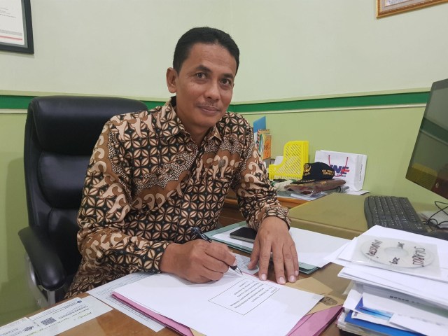 Yoyok Tri Haryoko, Kepala Sekolah SMK Negeri 3 Surabaya. Foto: Windy Goestiana/Basra