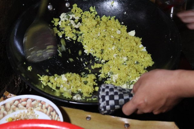 Menu Nasi Kuning Goreng Josephine