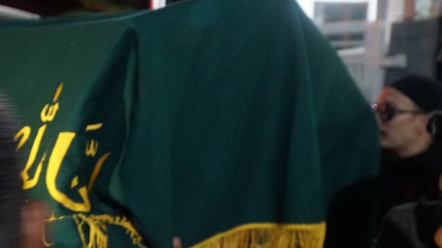 Mbah Mijan di Rumah Duka: Agung Hercules Selalu Ceria (562580)