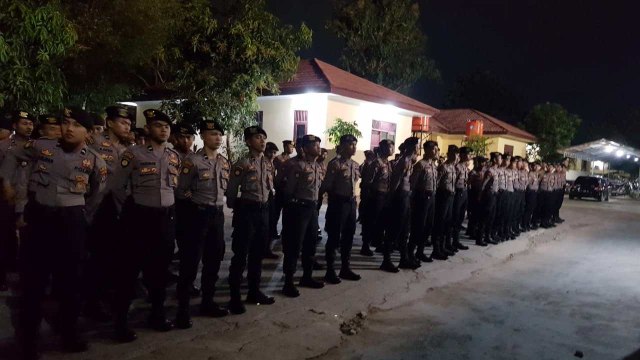 Personil Brimob dikirim ke Sumur, Banten. Foto: Dok. Polda Banten