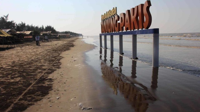 LIPUTAN KHUSUS, Tumpahan Minyak Pertamina, Pantai Tanjung Pakis, Karawang