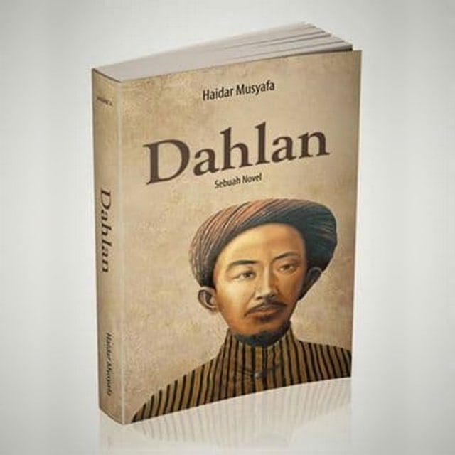 Ilustrasi: Sampul Novel Dahlan