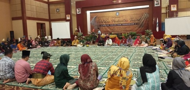 75 Orang Bersila Diajar Membuat Tanjak Warisan Melayu (396876)