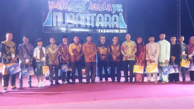 Melestarikan Budaya Melalui Semarak Pelangi Budaya Nusantara (262241)