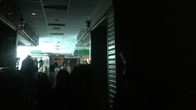 Listrik di Beberapa Lokasi di Jakarta, Depok, Bandung Mulai Menyala (1051303)