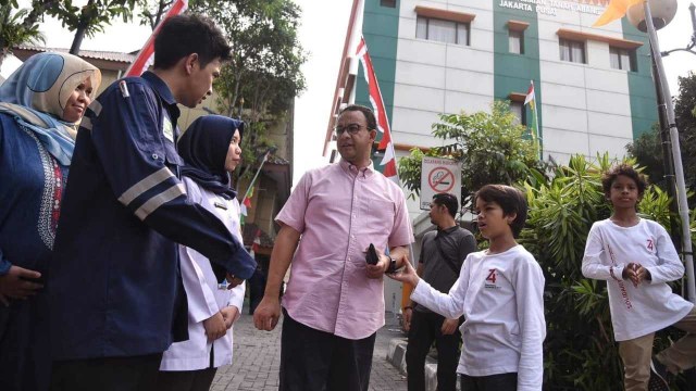 Gubernur DKI Jakarta Anies Baswedan melakukan inspeksi ke RSUD milik Pemprov DKI Jakarta tetap berjalan meski dengan dukungan genset/UPS. Foto: Dok. Istimewa