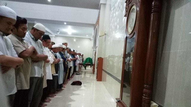 Ketua Yayasan Pondok Pesantren (Ponpes) Al Mukmin Ngruki, Desa Cemani, Kecamatan Grogol, Kabupaten Sukoharjo Jawa Tengah, KH Wahyudin (67) meningal dunia