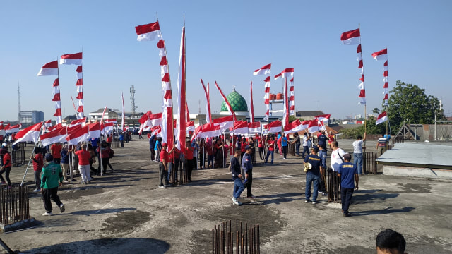 Ribuan bendera merah putih di Terminal Tipe A Tirtonadi Surakarta sejak sejak kamis (1/08/2019) lalu (Agung Santoso)