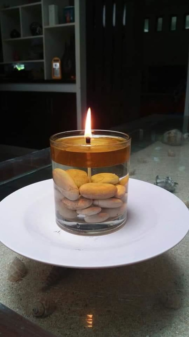 Tips Bikin Lilin Sendiri Dengan Minyak Goreng | Kumparan.com