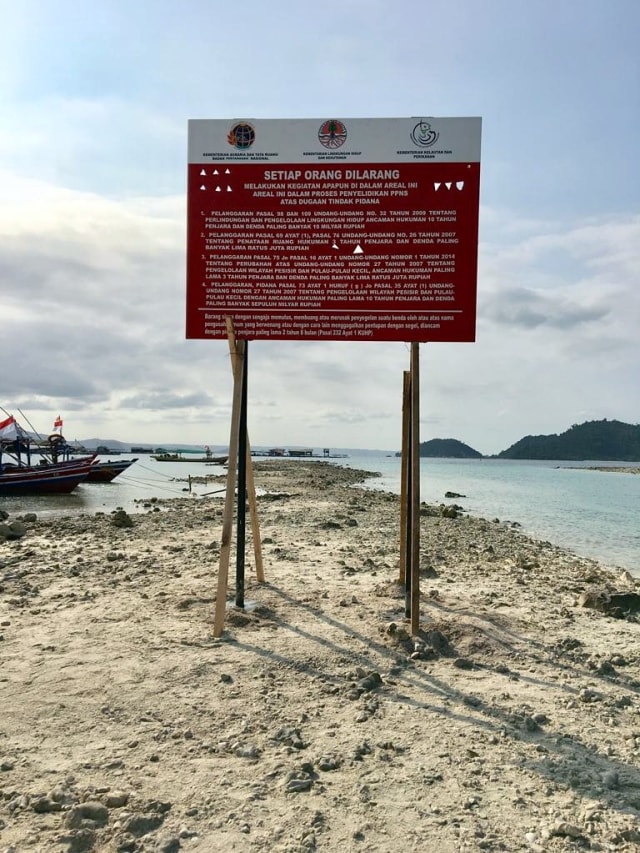 Langgar Izin Reklamasi Pantai Ringgung Di Lampung Disegel