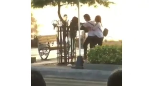 Screenshot video seorang pria ribut dengan 2 wanita di Malioboro, Yogyakarta. Foto: adn.