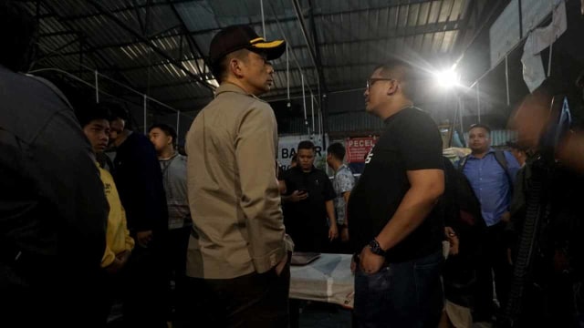 Foto: Kondisi Pascarusuh di Komandan Cafe, Tebet (852268)