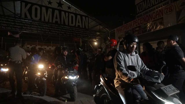Foto: Kondisi Pascarusuh di Komandan Cafe, Tebet (852280)