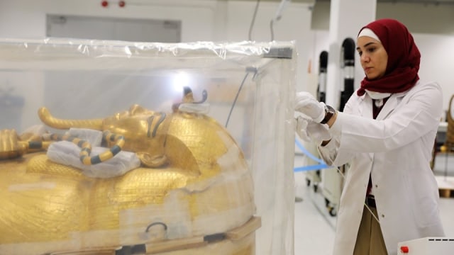 Indahnya Peti Mati Berlapis Emas Milik Tutankhamun, Firaun Muda Mesir (1)