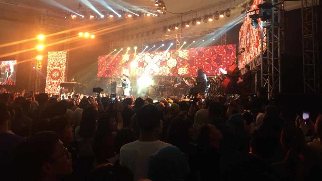 Konser Yovie Widianto di Surabaya. Foto: Giovanni/kumparan