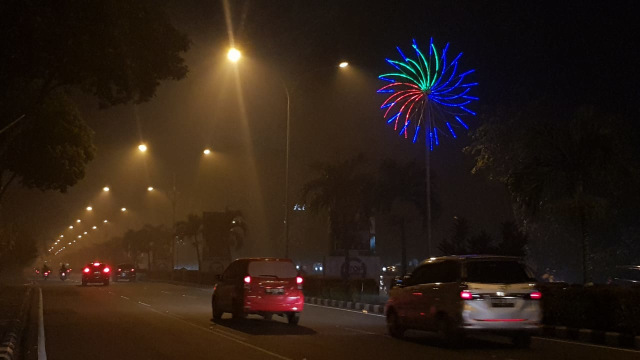 Kabut asap yang menyelimuti Kota Pontianak. Foto: Daddy Cavalero.