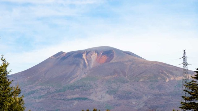 Gunung Asama di Jepang. Foto: Getty Images/kumparan