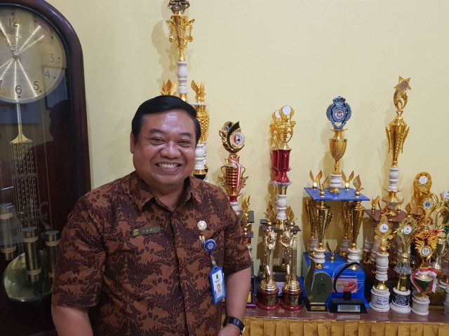 Budi Hartono, Kepala Sekolah SMP Negeri 3 Surabaya. Foto: Windy Goestiana/Basra