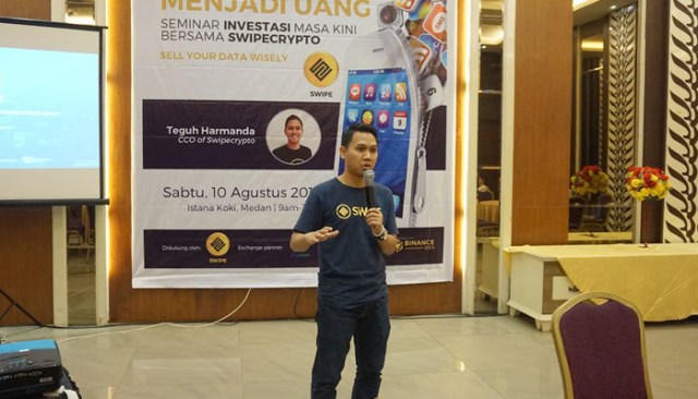 CCO SWIPECrypto Teguh Harmanda, dalam acara "Ubah Datamu Menjadi Uang" di Medan, Sabtu (8/10/2019).