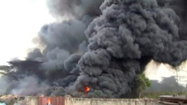 Kondisi usai ledakan truk tangki bahan bakar di Tanzania Foto: Reuters/REUTERS TV