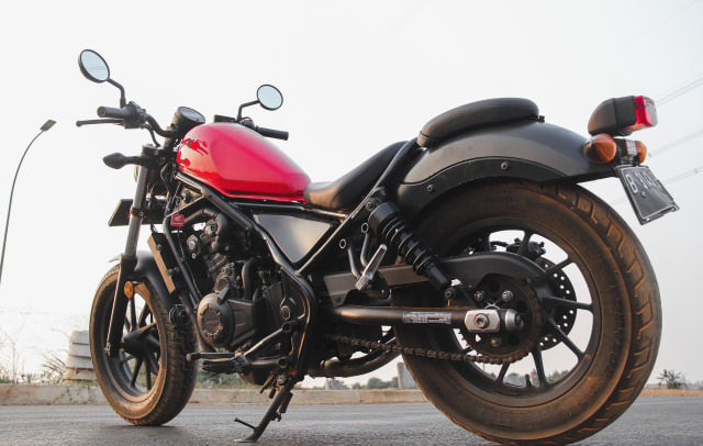 Honda CMX 500 Rebel bergaya Bobber Foto: Bangkit Jaya Putra/kumparan