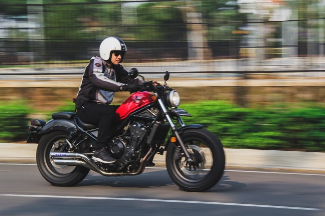 Test Ride Honda CMX 500 Rebel: Moge Ramah Kantong untuk Harian (4073)