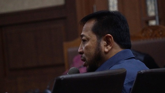 Terpidana kasus e-KTP, Setya Novanto memberikan kesaksian dalam sidang lanjutan Sofyan Basir di Pengadilan Tipikor, Jakarta, Senin (12/8). Foto: Fanny Kusumawardhani/kumparan