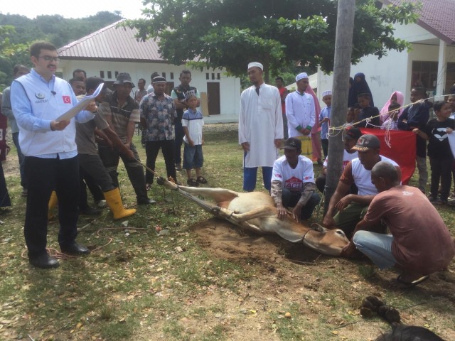 Penyembelihan hewan kurban di Lhok Nga, Aceh Besar. Foto: Dok. ACT 