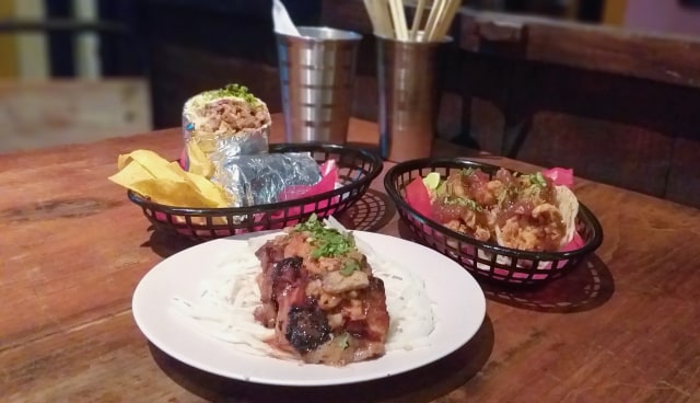 Menu makanan di Taco Local Foto: Safira Maharani/ kumparan
