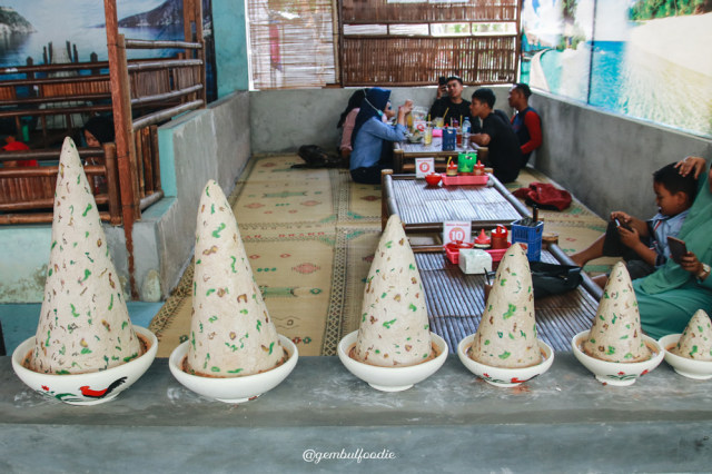 Menjajal Keunikan Bakso Tumpeng Khas Yogyakarta