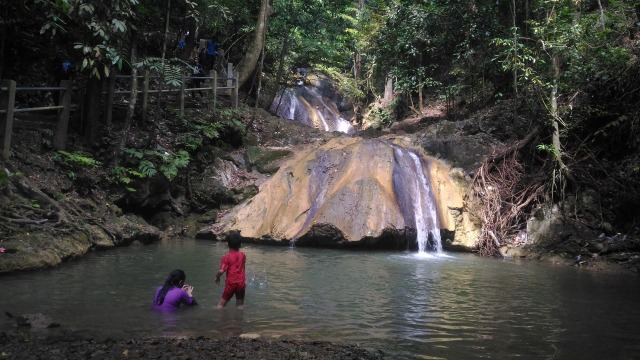 Air terjun Kuta Malaka, pernah menjadi lokasi markas GAM Aceh Besar masa konflik Aceh.