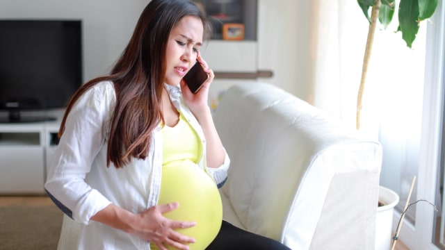 ibu hamil sakit perut. Foto: Shutterstock