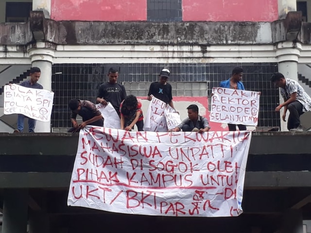 Aksi demo di Universitas Pattimura (15/8). Dok: Lentera Maluku