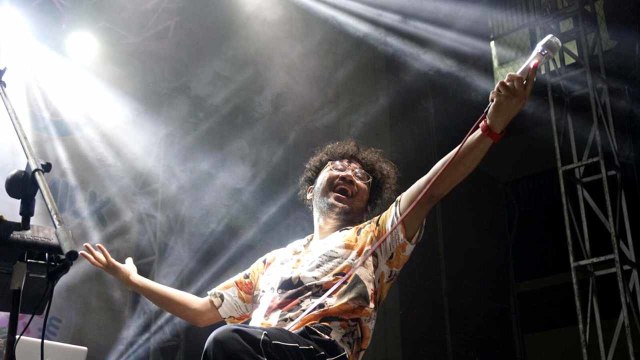Penampilan Kunto Aji di Jazz Goes To Campus 2018 Foto: Irfan Adi Saputra/kumparan