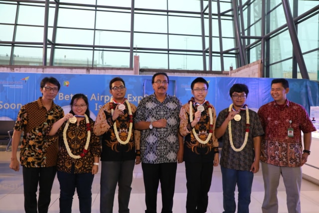 com-Perwakilan Indonesia di International Chemistry Olympiad 2019. Foto: Dok. Ditjen Dikdasmen