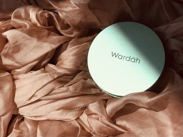 Review Jujur Aja: Wardah Exclusive Flawless Cover Cushion
