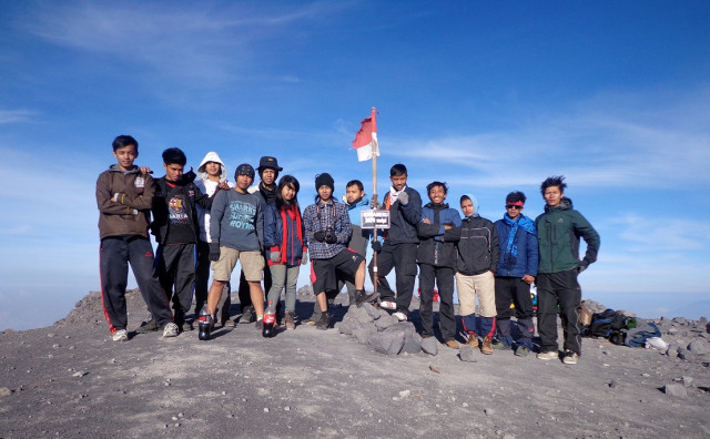 Puncak Semeru.JPG