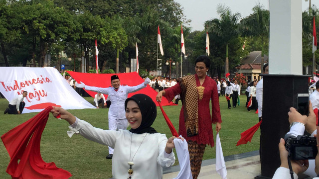 Sri Mulyani Tampil Anggun Dengan Kebaya Merah Di Hut Ke 74 Ri