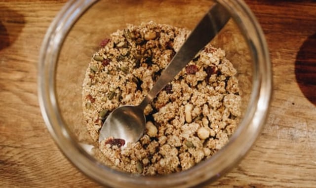Resep Sarapan Keluarga: Smoothies Granola Rumahan (21176)