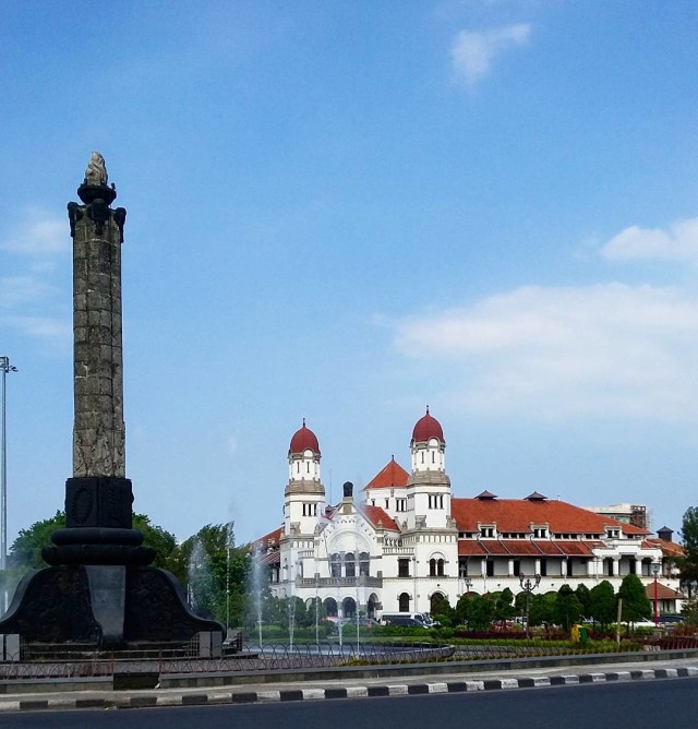 Monumen Tugu Muda Semarang Foto: Instagram/@intandevy