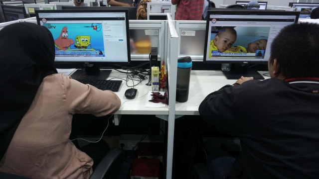 Lipsus, Sensor konten digital oleh KPI, Suasana ruang pemantau kantor KPI Pusat.