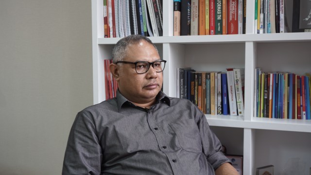 Lipsus, Sensor konten digital oleh KPI, Komisioner KPI Hardly Stefano