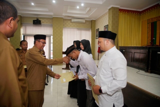 Pesta Makan 1.000 Durian Sambut 125 CPNS Baru di Kemenag Aceh (4).jpeg