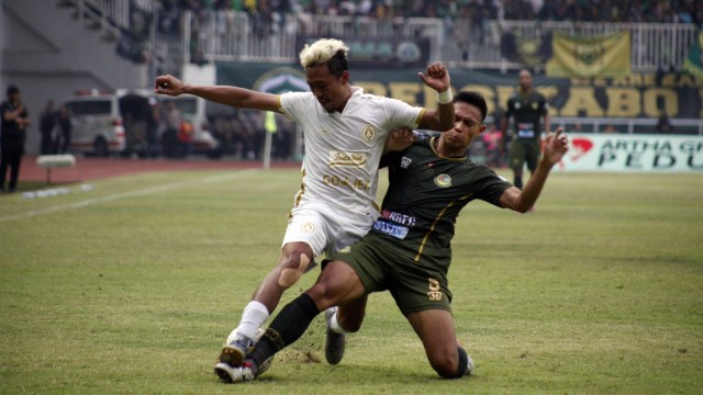 Pertandingan Tira-Persikabo vs PSS Sleman di Stadion Pakansari, Cibinong. Foto: Yulius Satria Wijaya/ANTARA