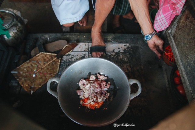 sate-petir-pak-nano-kumparan-3.jpg