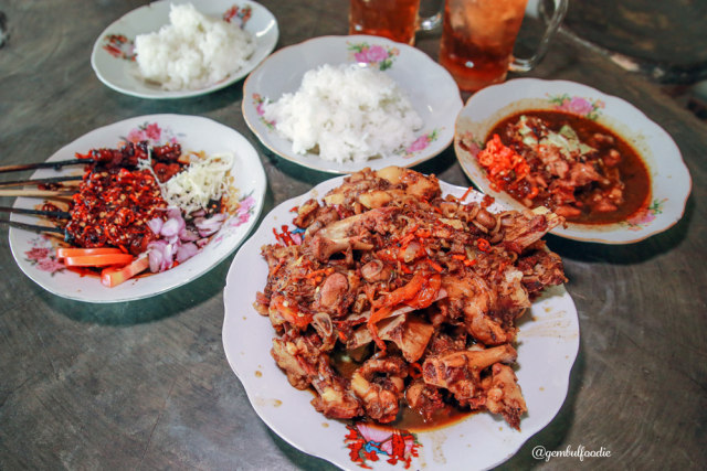 sate-petir-pak-nano-kumparan-41.jpg