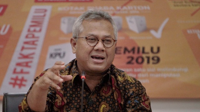 Ketua KPU Arif Budiman membuka Focus Group Discussion HOAX dalam Pemilu 2019 di KPU, Jakarta, Selasa (20/8). Foto: Jamal Ramadhan/kumparan