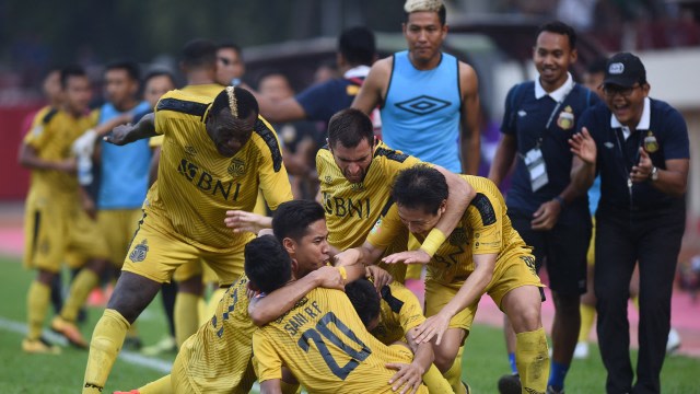 Pemain Bhayangkara FC rayakan gol. (Foto: ANTARA FOTO/Akbar Nugroho Gumay/foc/18.)